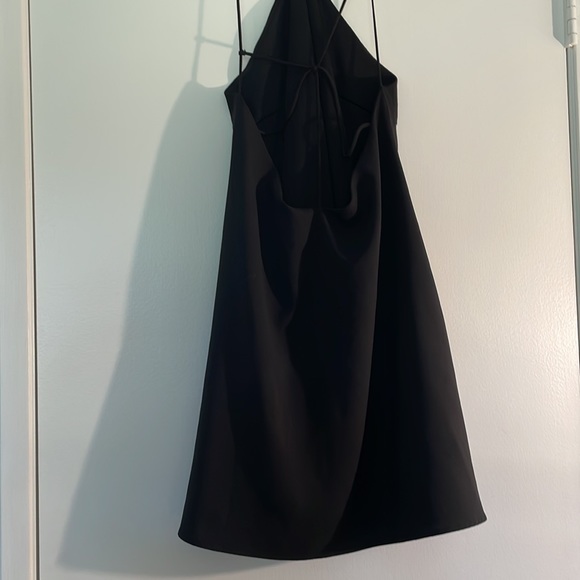 Great deal! Sexy black dress with open back - Picture 2 of 6